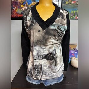 Women's cute  Sweater with small rhinestones details . Like new condition